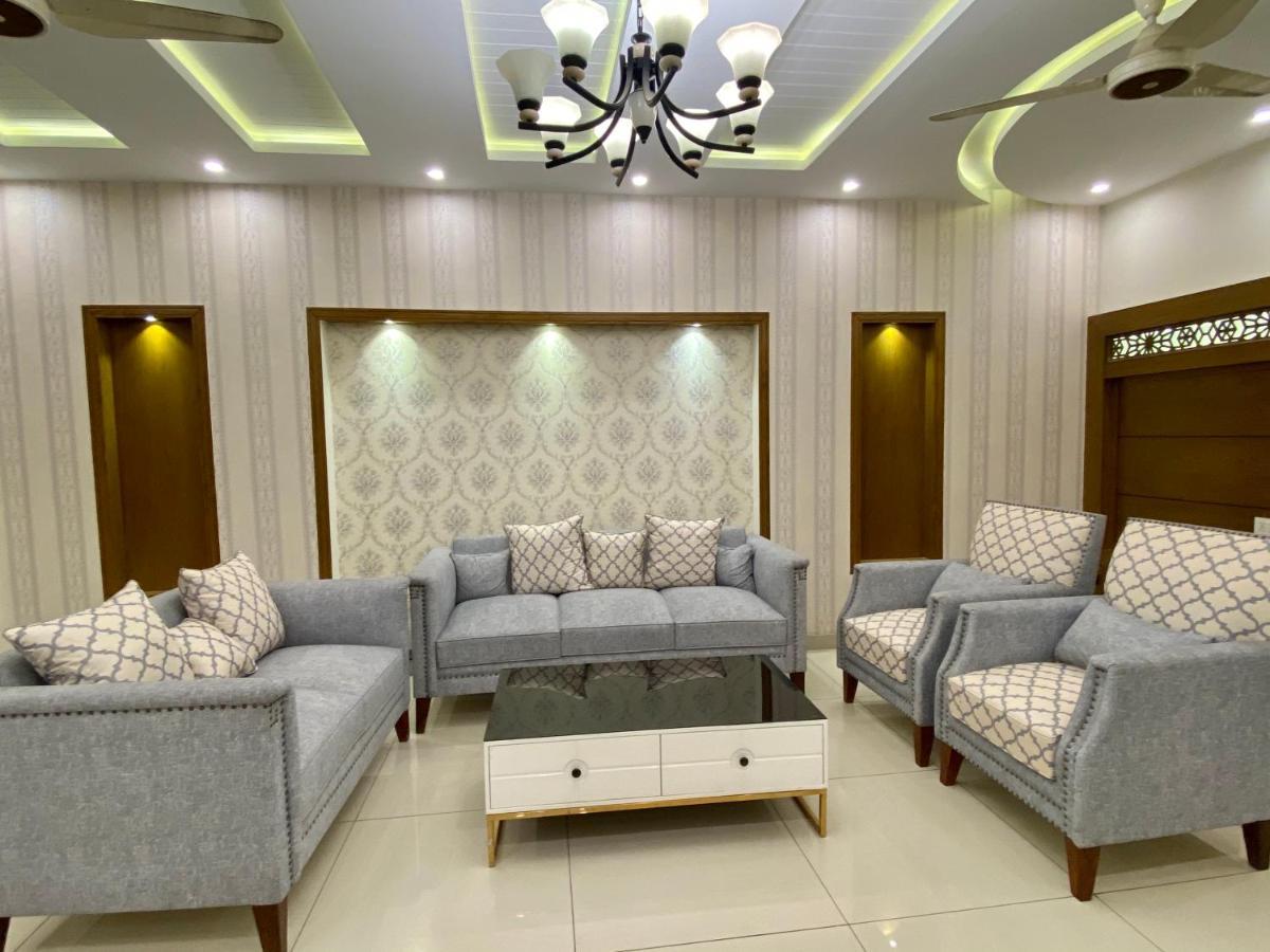 Luxury Guest House In Bahria Town Rawalpindi Luaran gambar