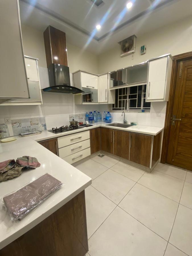 Luxury Guest House In Bahria Town Rawalpindi Luaran gambar