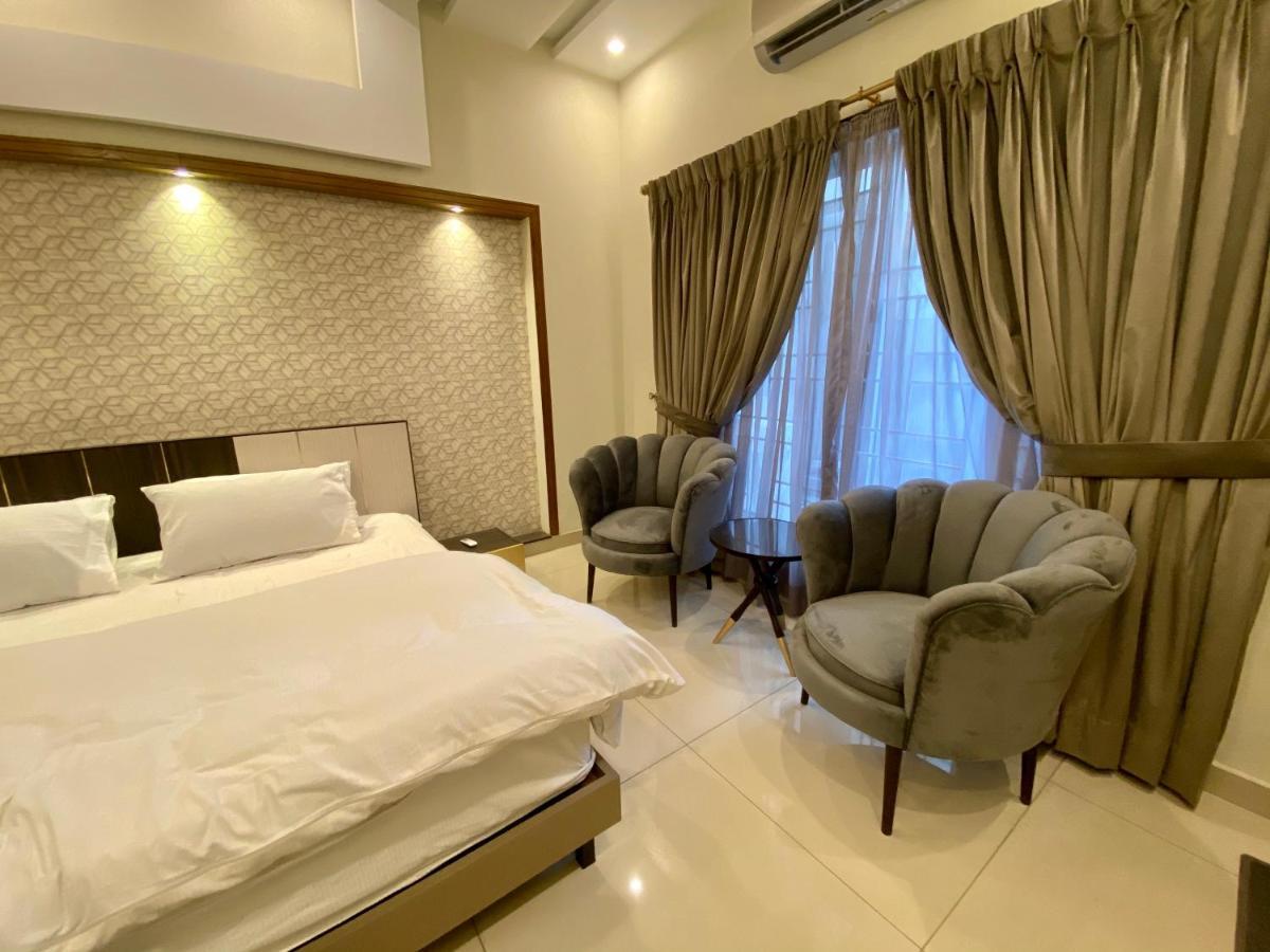 Luxury Guest House In Bahria Town Rawalpindi Luaran gambar