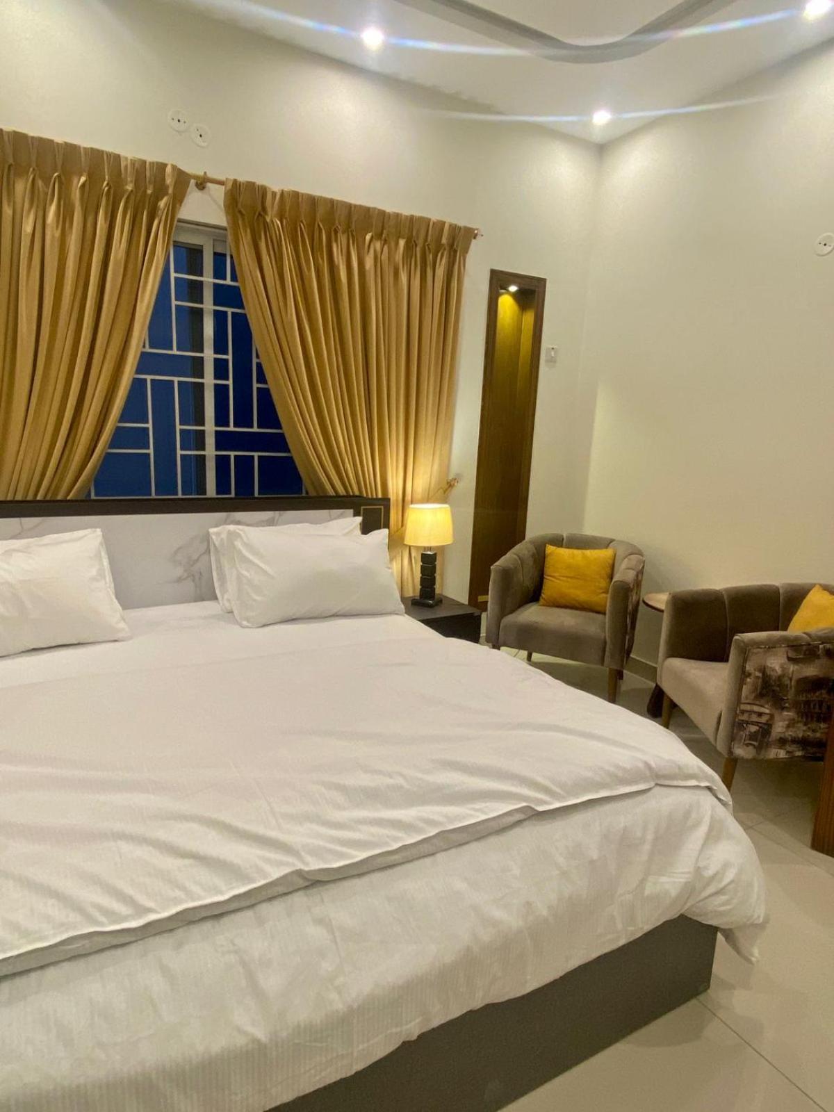 Luxury Guest House In Bahria Town Rawalpindi Luaran gambar